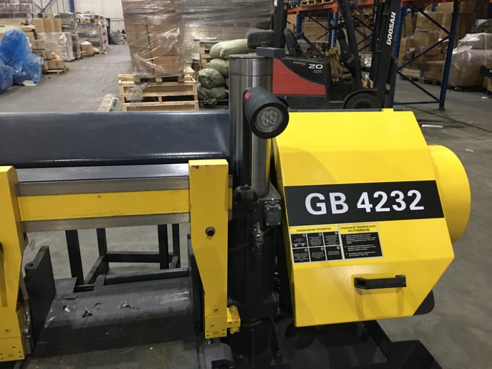Станок ленточнопильный полуавтоматический REALREZ GB4232