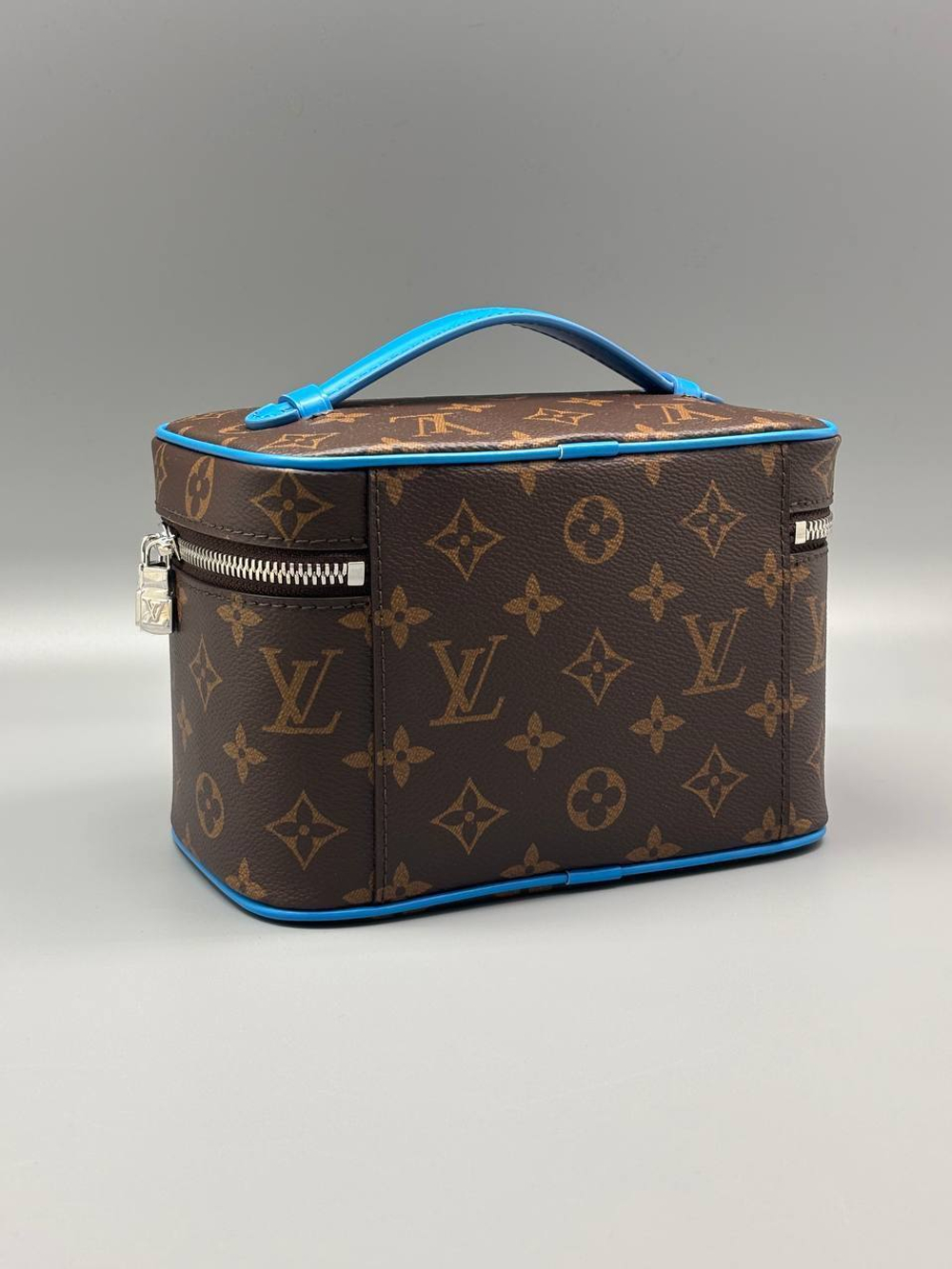 Косметичка Louis Vuitton