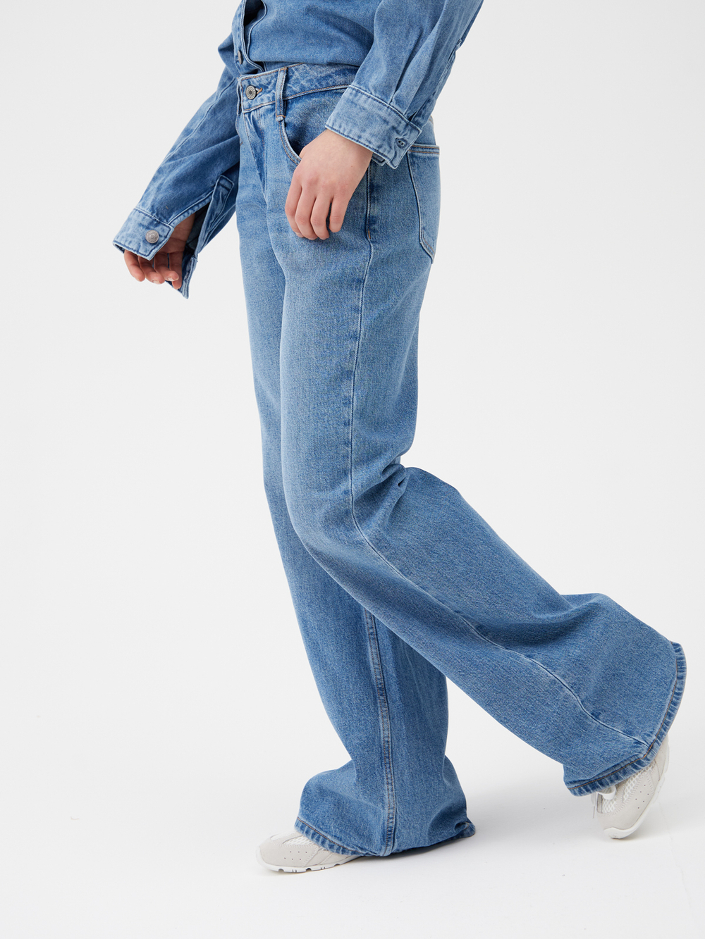 Женские Джинсы BOOTCUT