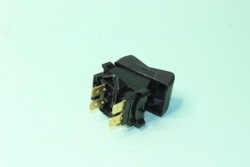 Выключатель-клавиша гидропривода подъёма/опускания прицепа