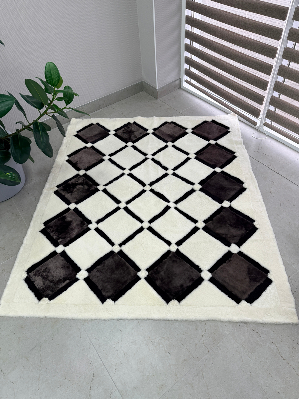 Ковер прямоугольный натуральный мех овчина, 210 х 170 см.