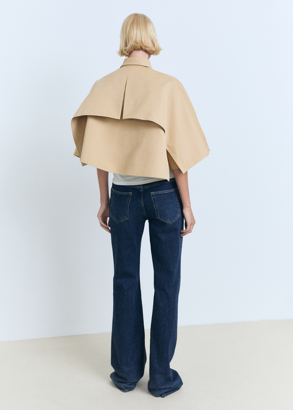 MANGO Короткий тренч-накидка, светло-бежевый