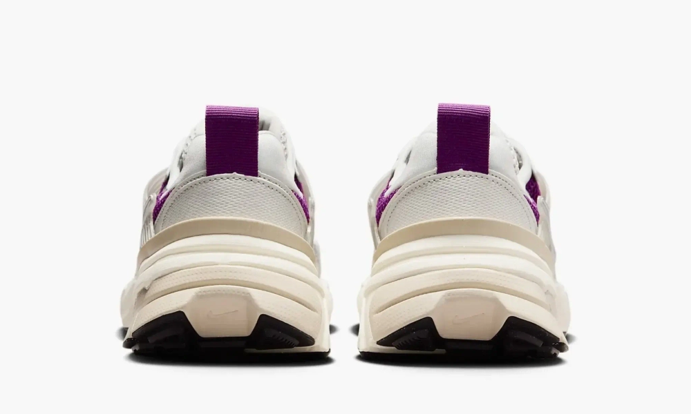 Nike V2K Run WMNS Premium "Light Bone"