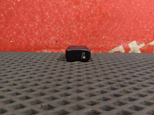 Кнопка подогрева топлива