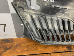 Решетка радиатора Skoda Rapid 1 12-20 Б/У Оригинал 5JA853668