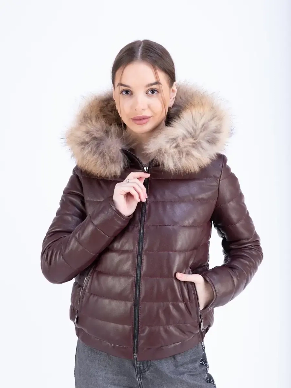 Куртка женская из натуральной  кожи