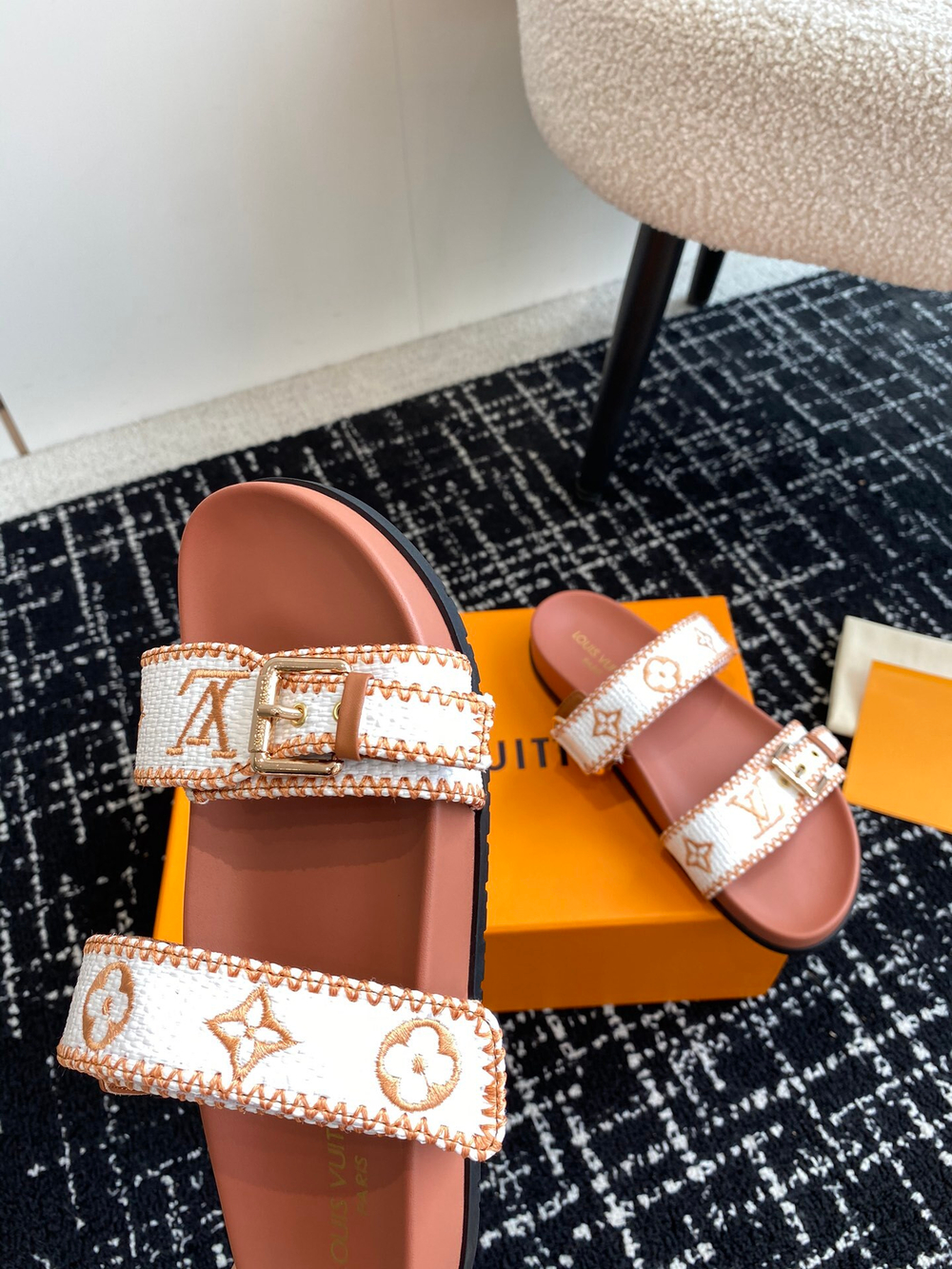 Louis Vuitton Bom Dia Flat Comfort Mule (5 colors)
