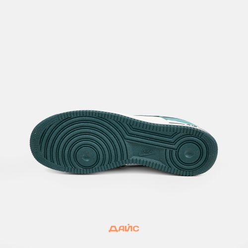 Кроссовки Nike Air Force 1 Low '07 LV8 