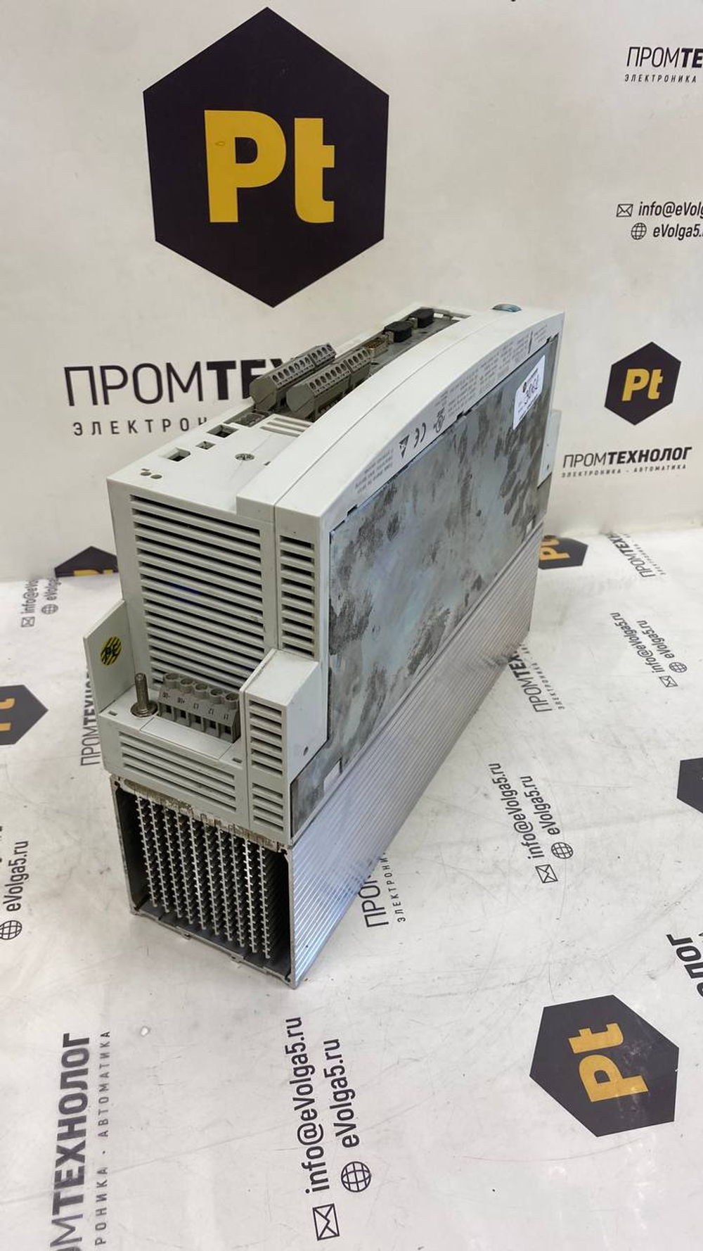 Lenze EVF9324-EV б/у