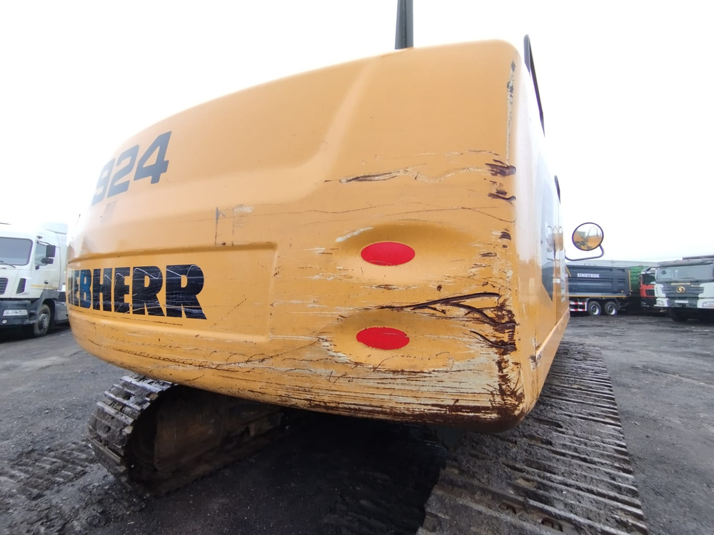 LIEBHERR R* Экскаватор R924 LC (Дизельный, 6,7 л, 170 л.с., АТ)
