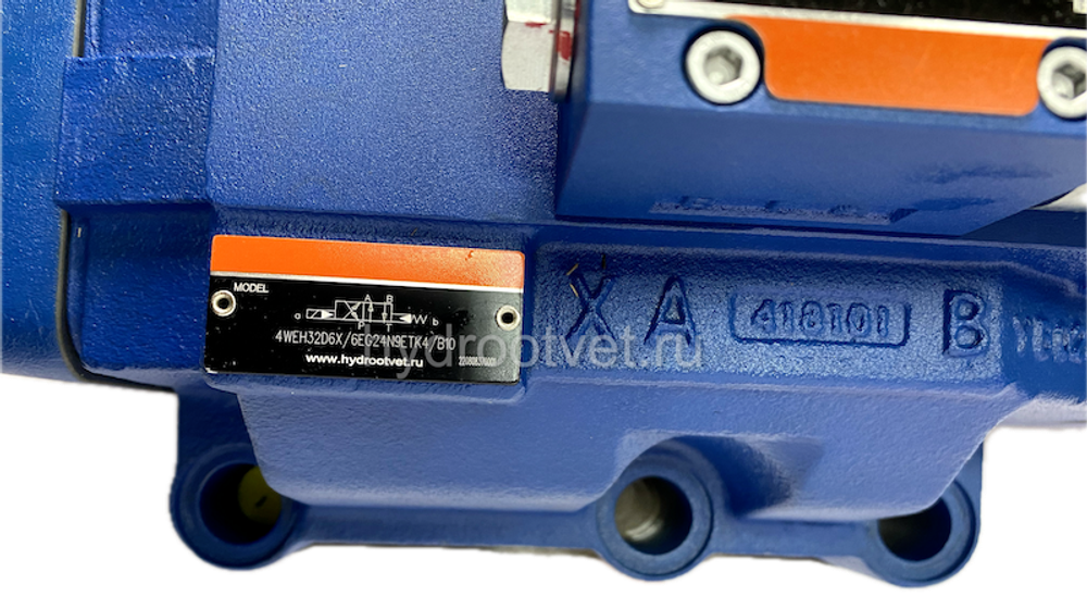 4WEH32D6X/6EG24N9ETK4/B10 - Гидрораспределитель с электроуправлением Ду32 схема D (574А), напряжение G24, каналы управления ET - X и Y - внутренние