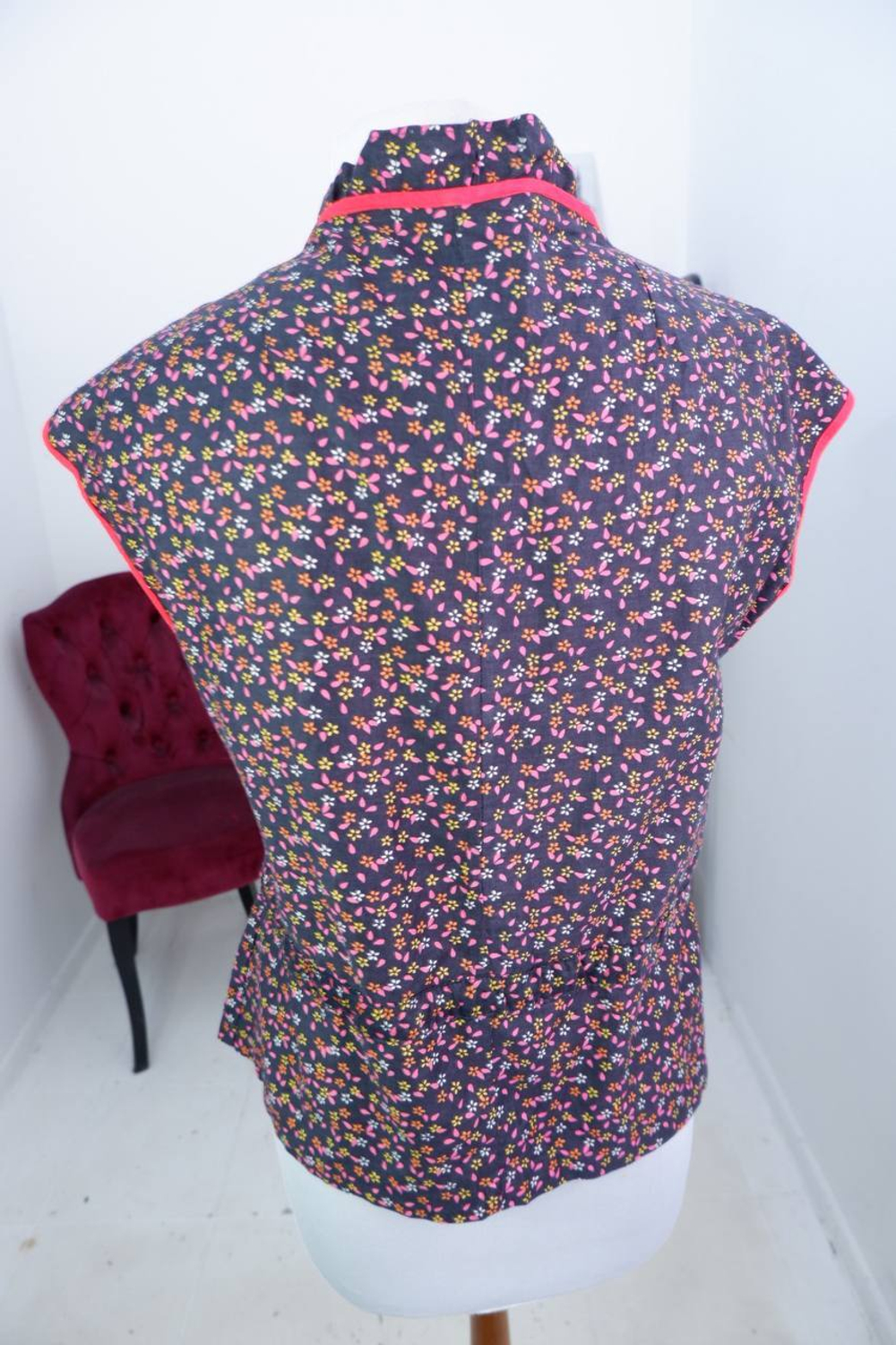 Блузка накидка на завязках, визуально на 46 размер