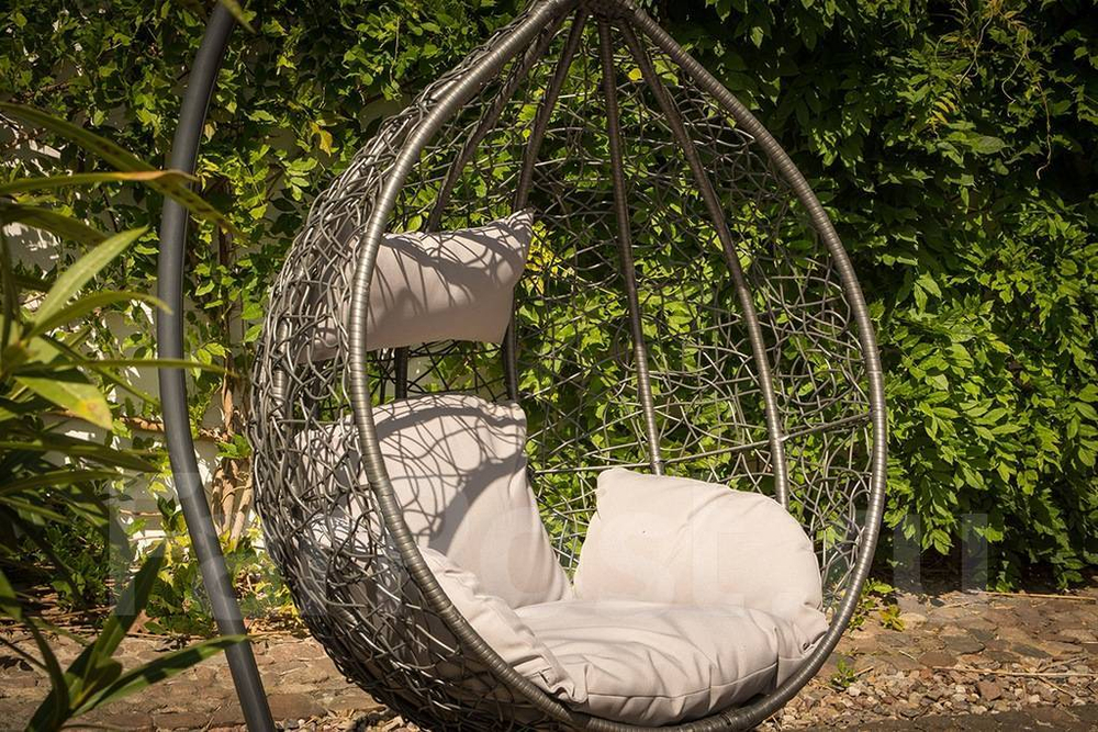 Кресло-кокон с подушкой крупное плетение