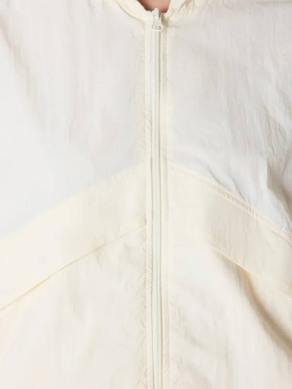 Олимпийка из нейлона 