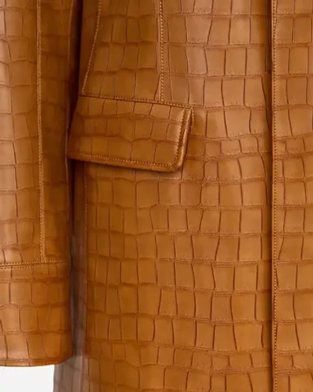 Пальто из экокожи под рептилию