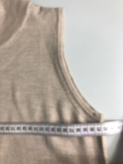 Топ Glenfield с воротом, в составе натуральная шерсть, маркировка S, визуально на 44 размер