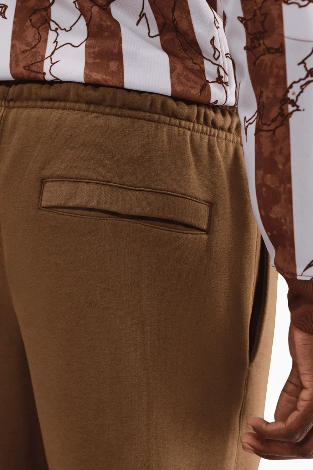 Штаны Nike Club - коричневый