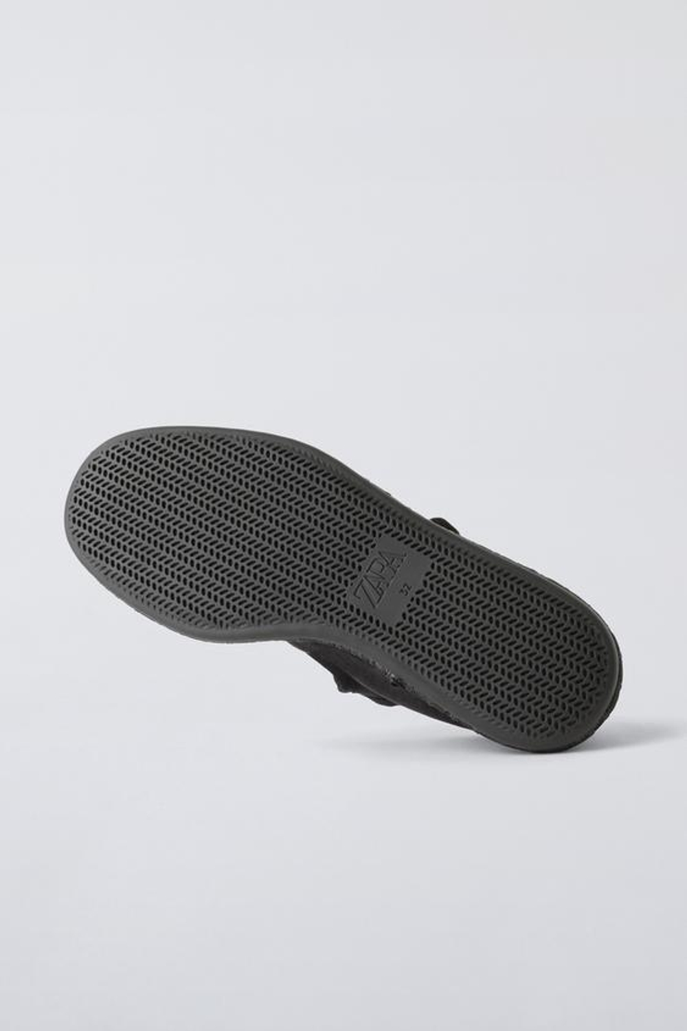 ZARA БАЛЕТКИ ИЗ БАРХАТА, ЧЕРНЫЙ