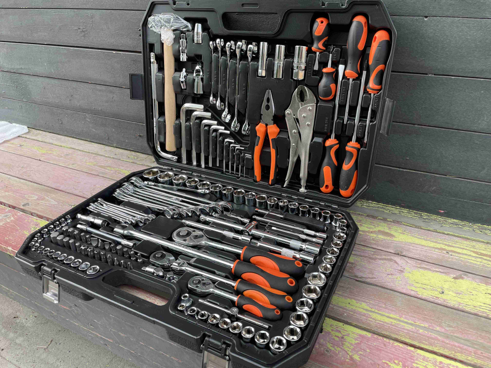 Набор (150 предметов) Автомобильный инструмент TOOLS 150 предметов