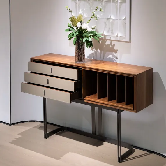 Комод на ножках 4544, 150х99 см