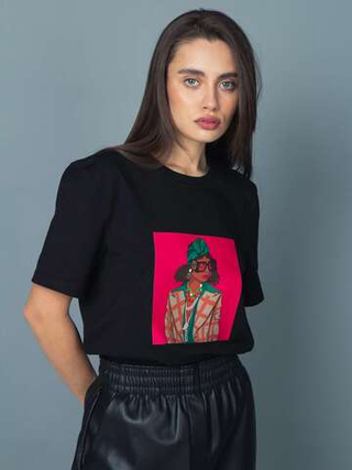 Футболка женская с принтом Фэшн (черная)