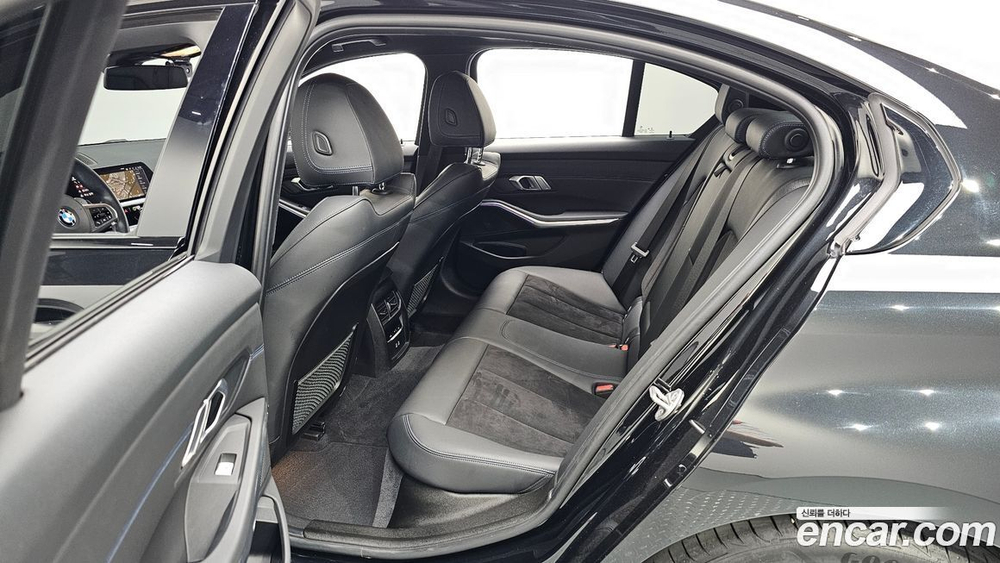 BMW 3 Series (G20) 320i M Sports (09.2021)