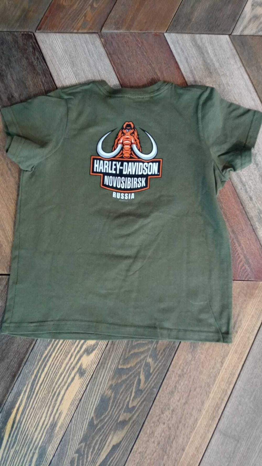 Футболка Harley-Davidson Novosibirsk (Темно-зеленая)