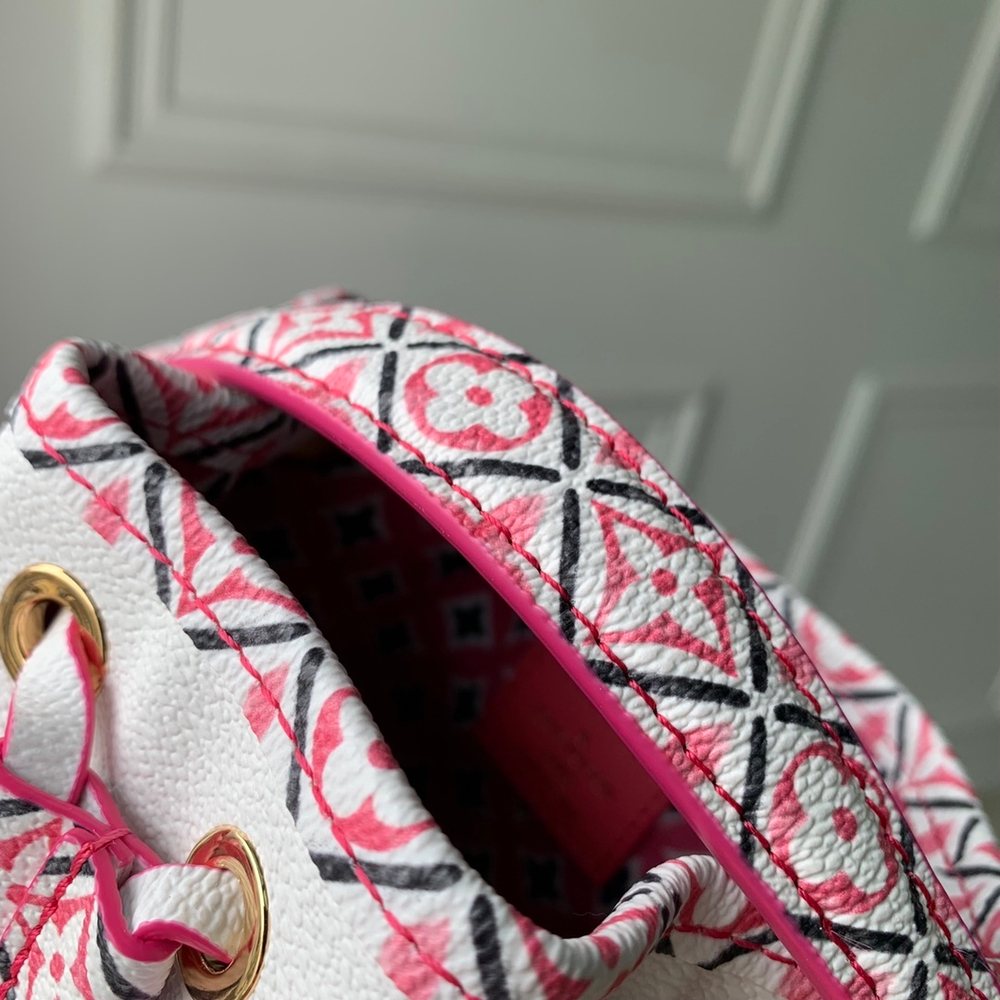 Louis Vuitton Nano Noe