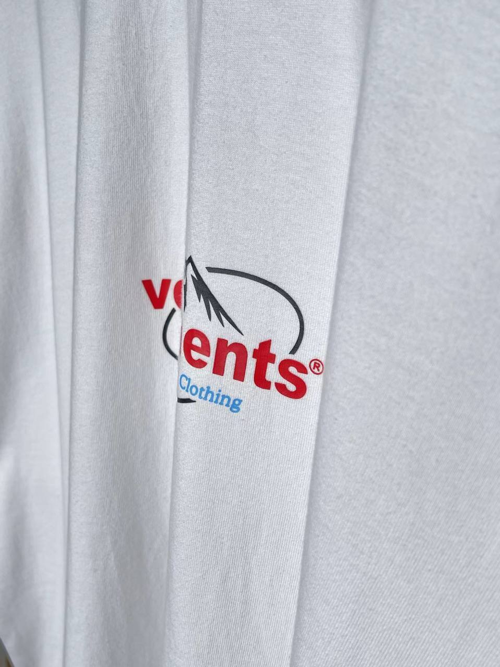 Футболка Vetements