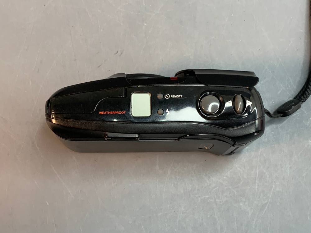 Olympus Stylus Zoom 35-70, немного желтит видеоискатель