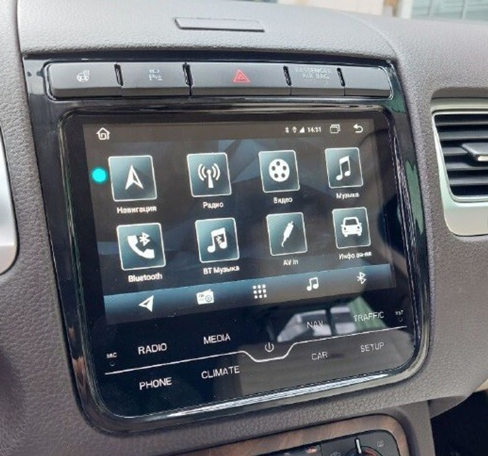 Магнитола для Volkswagen Touareg II 2010-2018 (RNS850 - все штатные функции и обогревы сохраняются) - Radiola RDL-TRG-H на Android 12, 8+128, CarPlay, 4G SIM-слот