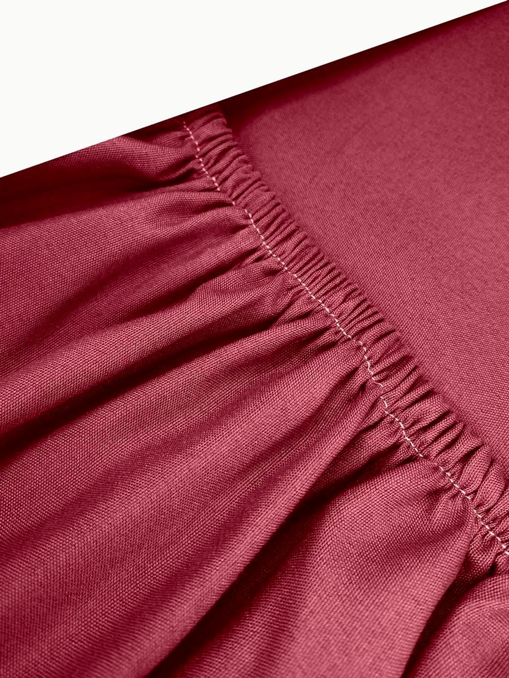 Простынь на резинке Полисатин Simple House "Малина" 90x200 см