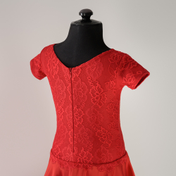 платье для танцев с гипюром