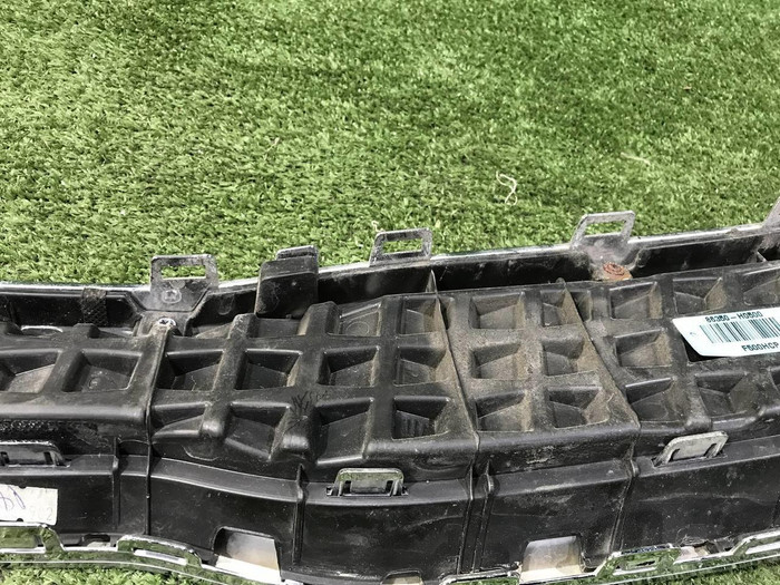 Решетка радиатора KIA Rio 4 X-Line (2017-2020)