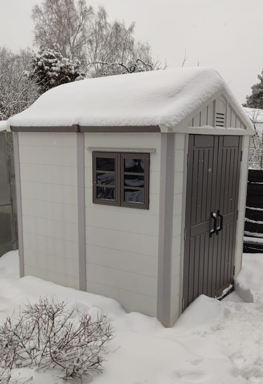 Садовый пластиковый сарай HouzBlock Comfort-2 7,5x7,5