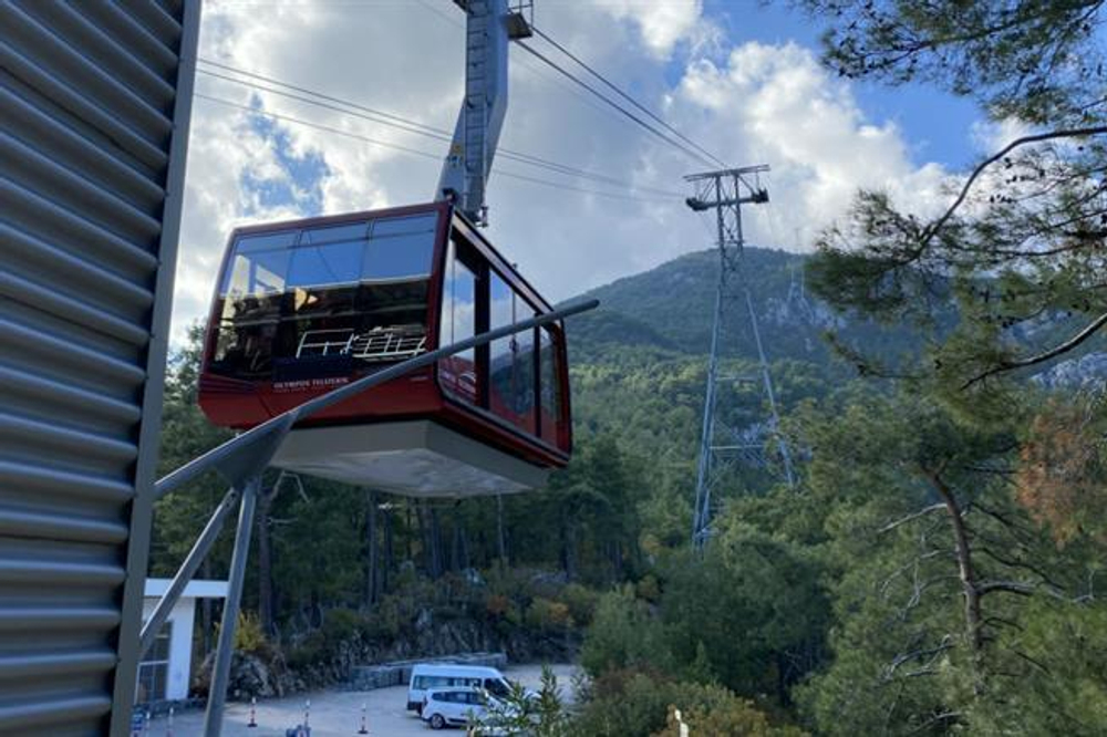Канатная дорога «Olympos Teleferik» на горе Тахталы