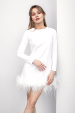 Платье мини с перьями страуса