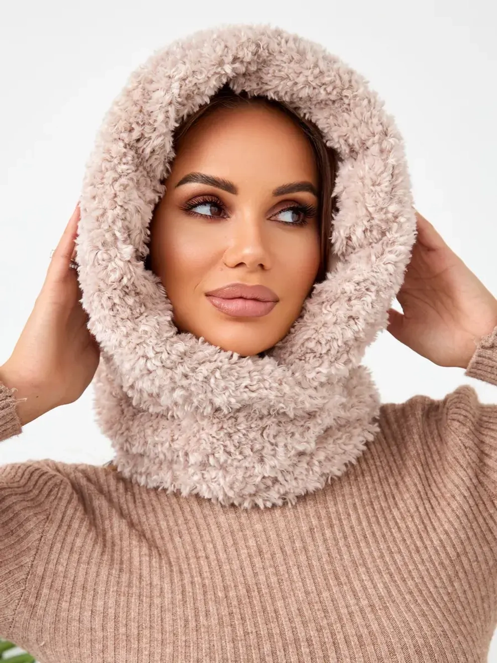 Капор зимний вязаный капюшон на флисе