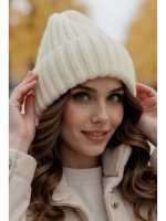 шапка вязаная теплая зимняя с отворотом стильная