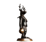 Олень с дудкой