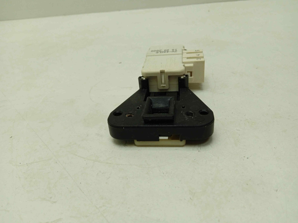 WF6450S7W кт168 Блокировка люка для стиральной машины Samsung WF6450S7W б/у