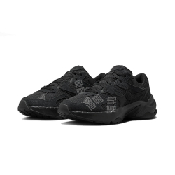 Женские кроссовки Nike AL8