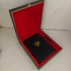 Ежедневник А5 "Герб России" (обложка из натуральной кожи) с росписью Палех и ручкой в футляре