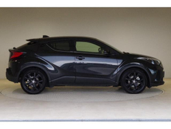 TOYOTA C - HR 2022 г.