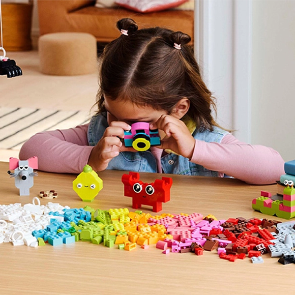 Что подарить ребёнку: популярные игрушки и наборы LEGO® для любого возраста Что подарить ребёнку: популярные игрушки и наборы LEGO® для любого возраста