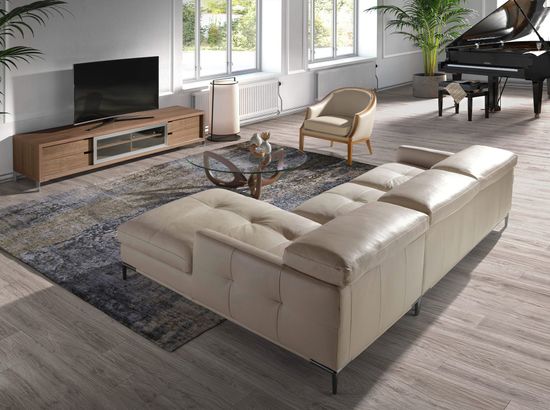 Кресло 5127/A856-T541011 из светло-серой кожи Испания