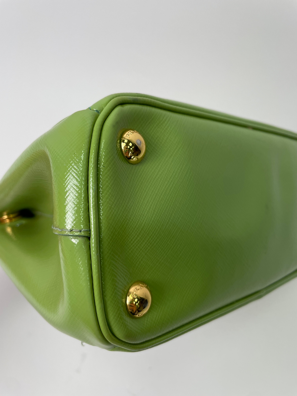 Сумка Prada Double Zip Tote Vernice Saffiano small
