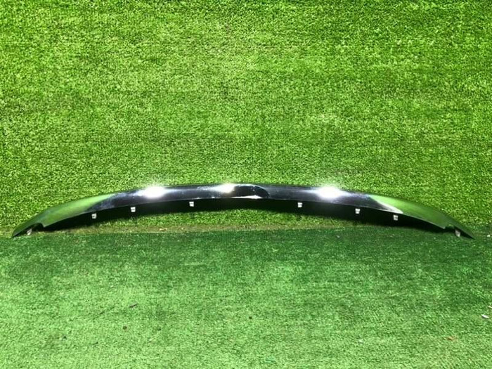 Молдинг решетки радиатора Ford Explorer 5 U502 (2010-2015)