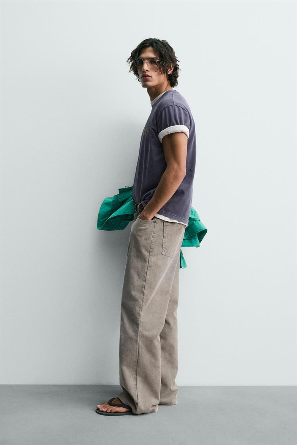 ZARA ФУТБОЛКА ИЗ ТКАНИ С ЭФФЕКТОМ ПОТЕРТОСТИ С ПРИНТОМ-НОМЕРОМ, ЧЕРНИЛЬНО-СИНИЙ