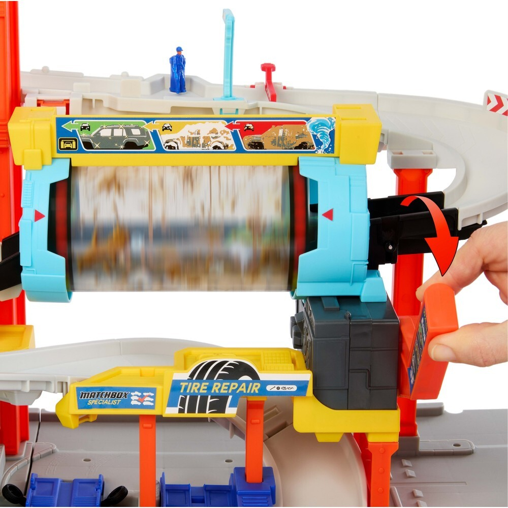 Matchbox - Турбо Циклон автомойка + игрушечная машинка JGB68